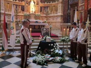 Service at St. Stephen Basilica